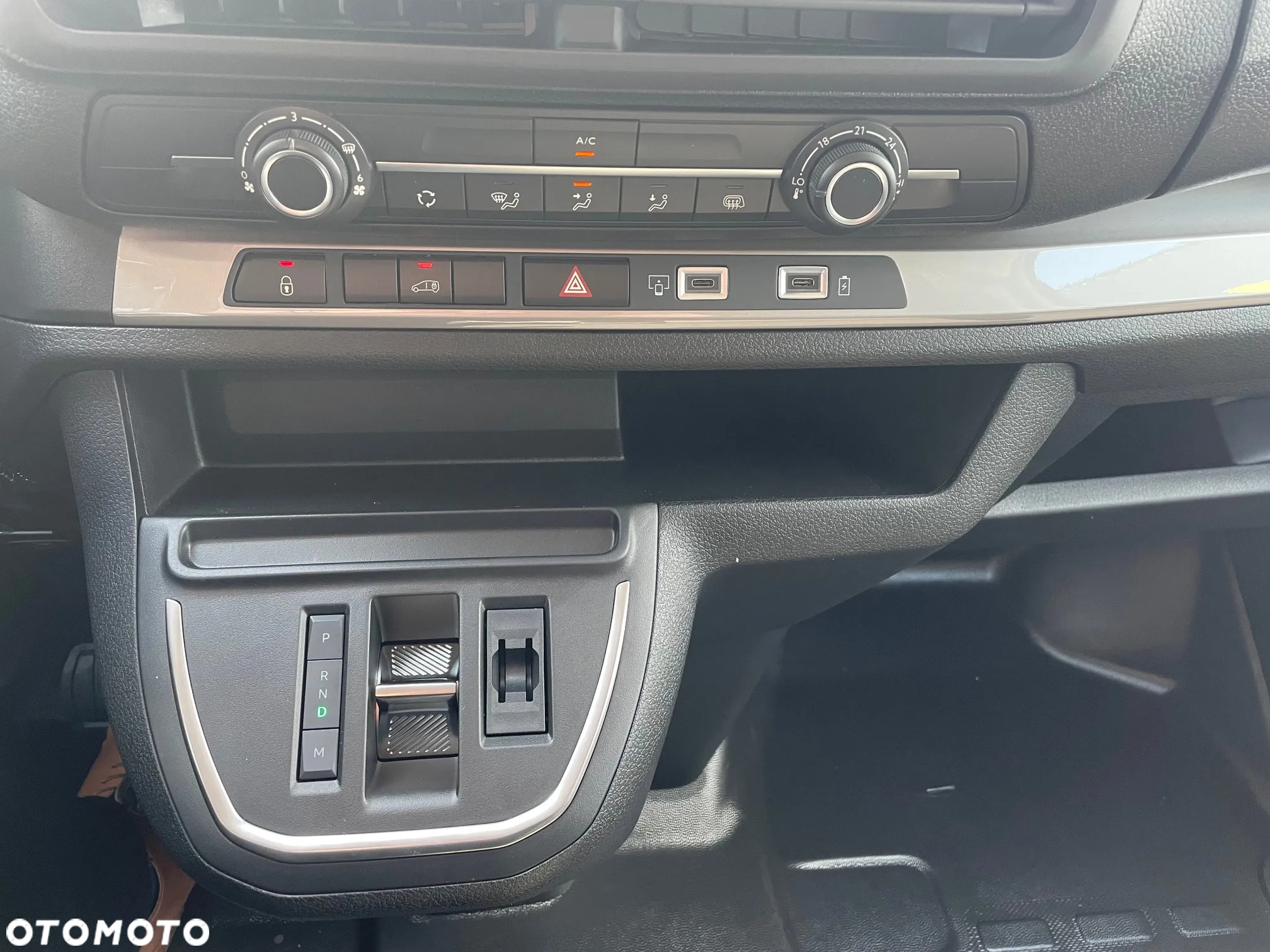 Peugeot Expert - 10