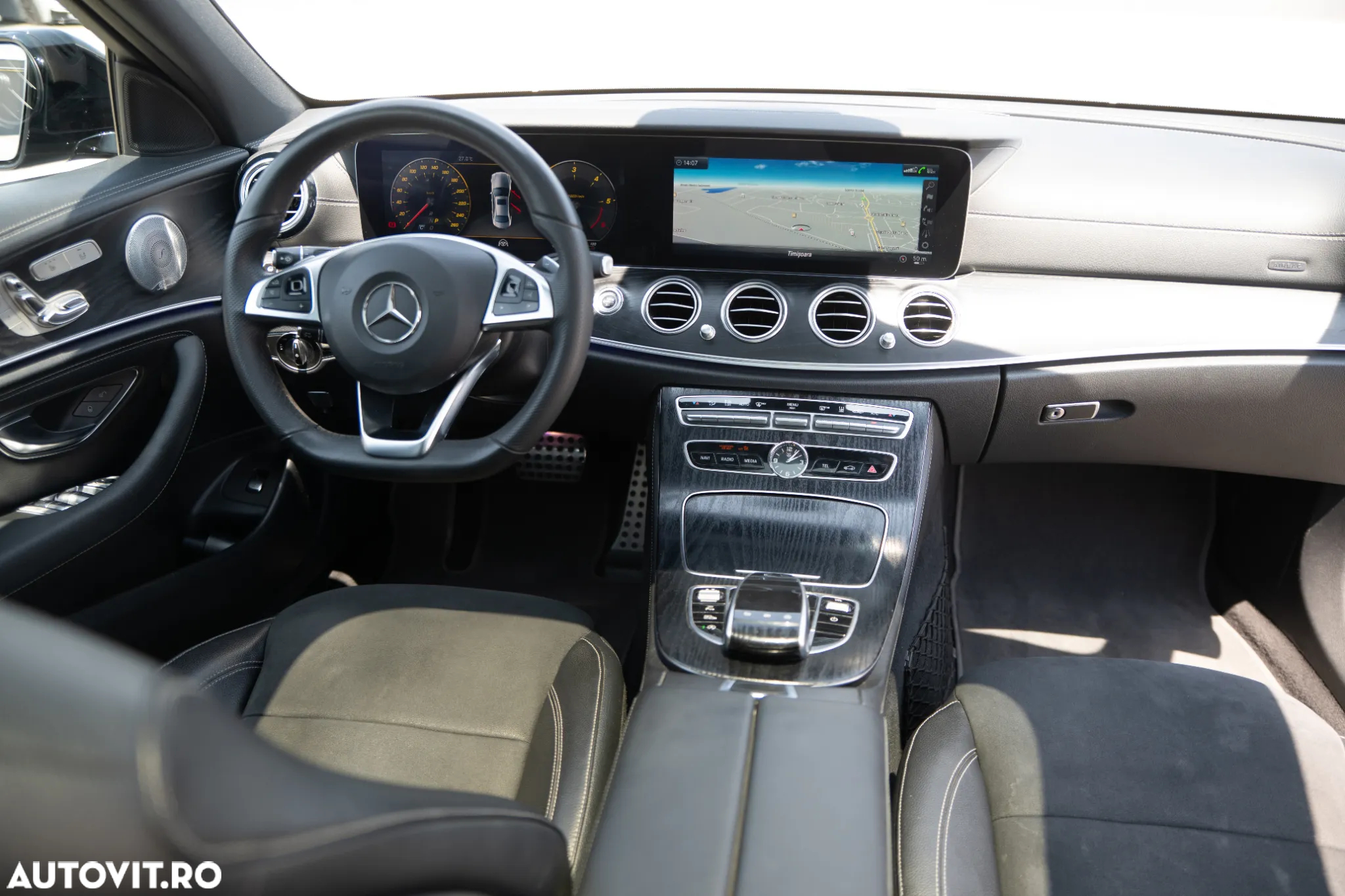 Mercedes-Benz E 220 d 9G-TRONIC AMG Line - 25