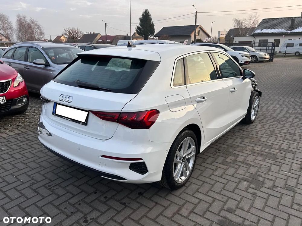 Audi A3 Sportback - 2