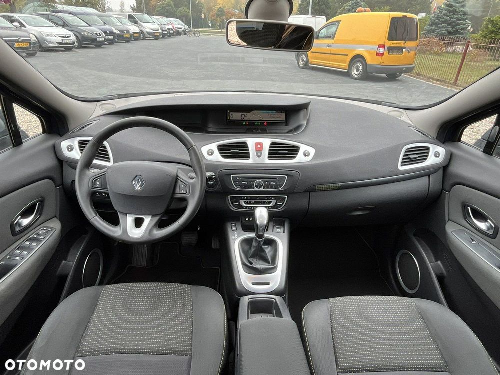 Renault Scenic - 16