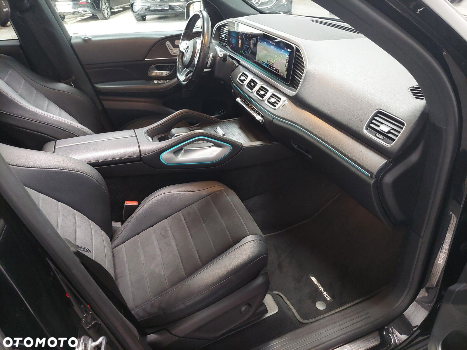 Mercedes-Benz GLE - 21