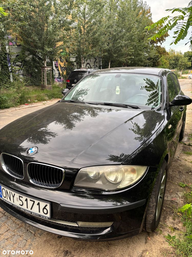 BMW Seria 1 116I 2008 photo 3