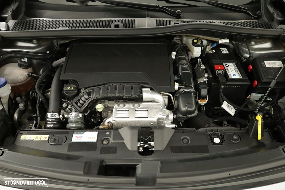 Peugeot 2008 1.2 PureTech Allure EAT8 - 25