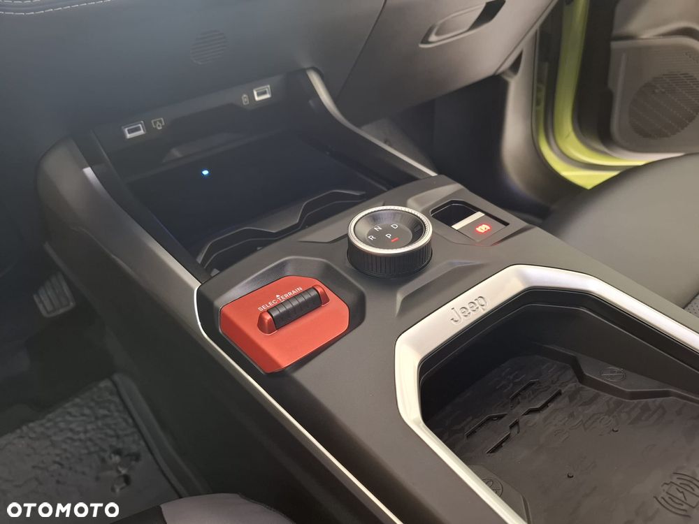 Jeep Compass 1.2 T3 mHEV First Edition FWD DCT - 11