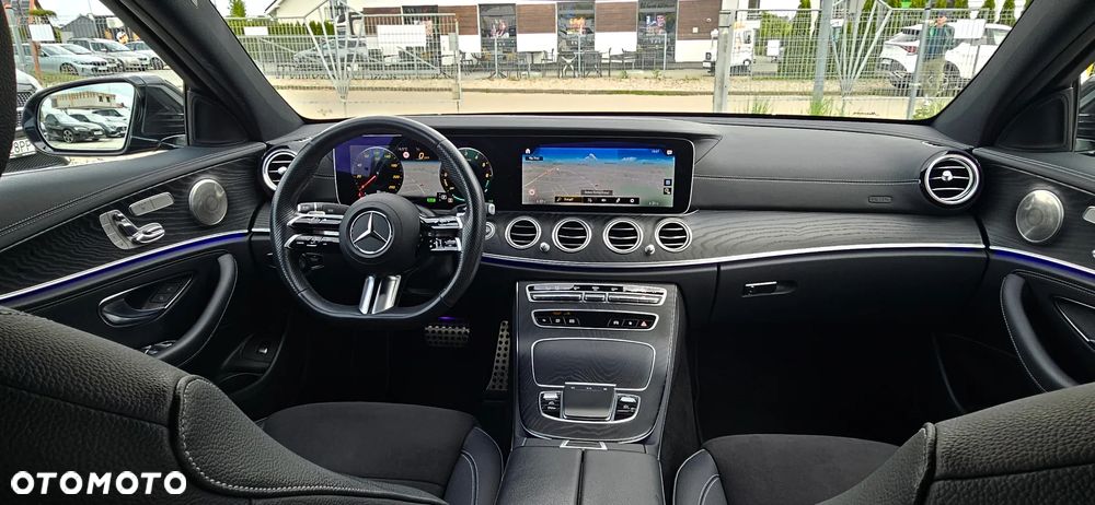 Mercedes-Benz Klasa E - 17