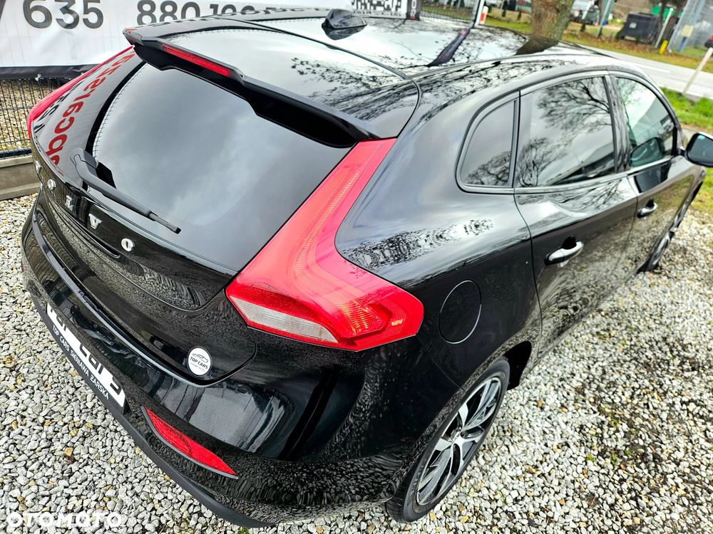 Volvo V40 T2 Linje Svart - 19
