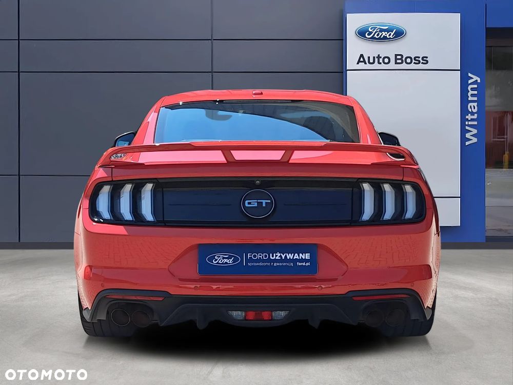 Ford Mustang 5.0 V8 GT - 4