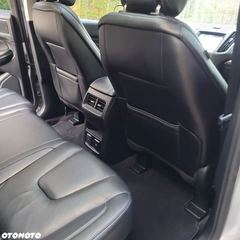 Ford Edge - 18