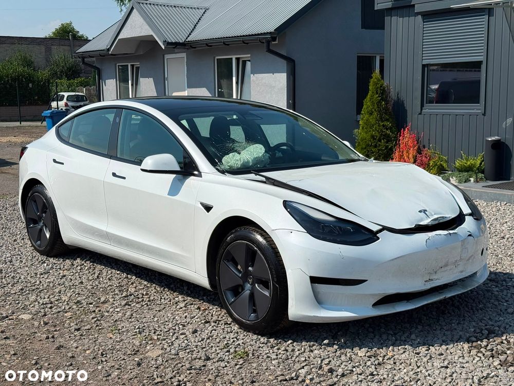 Tesla Model 3 RWD Hinterradantrieb - 4