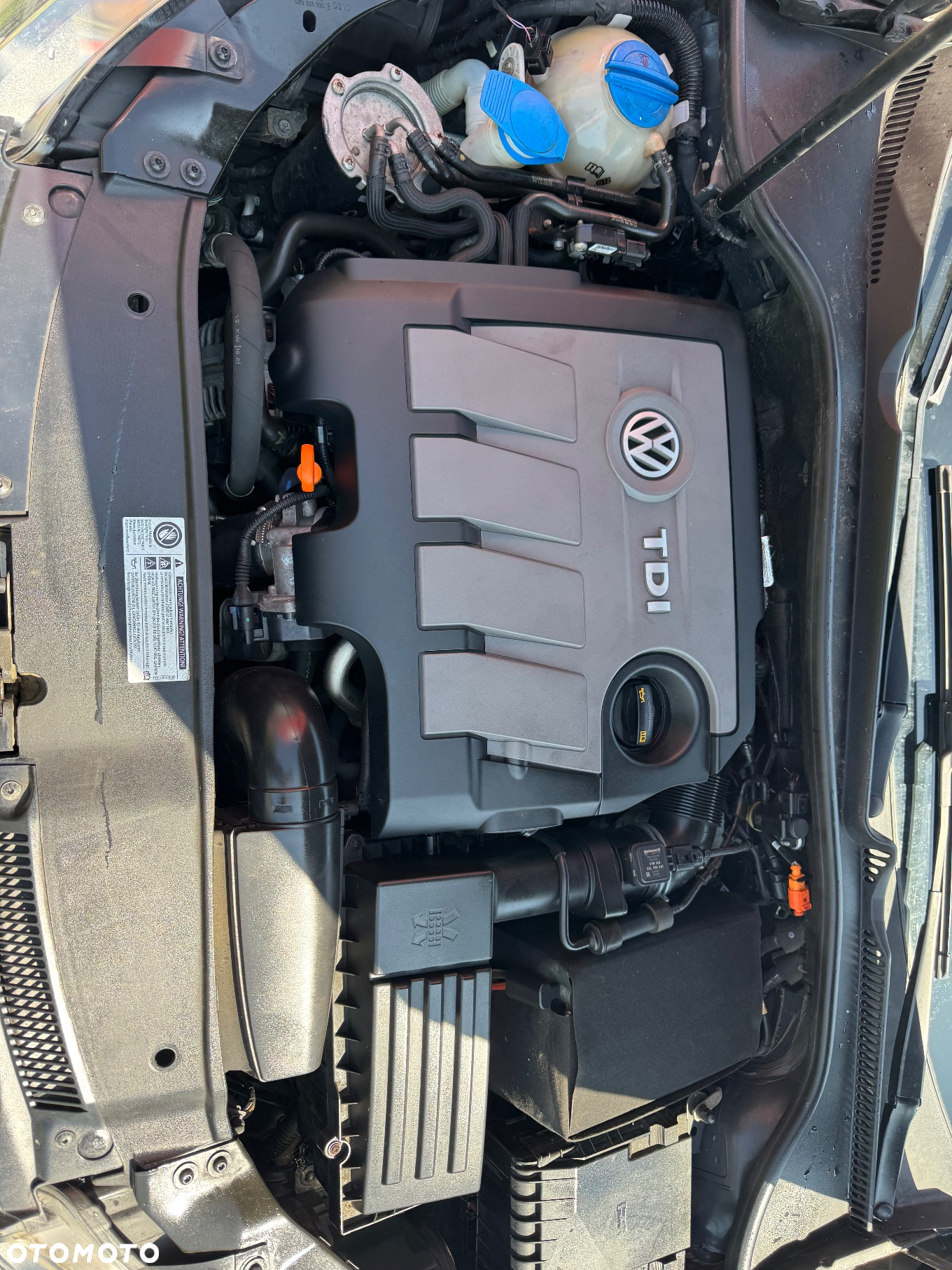Volkswagen Golf 1.6 TDI DPF Comfortline - 14