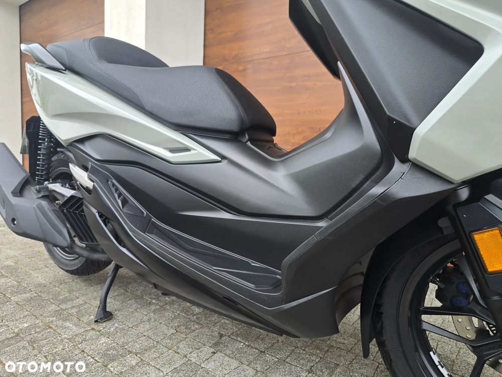 Honda NSS - 28