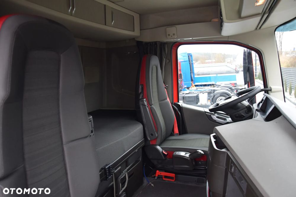 Volvo FH500 / NISKA KABINA / HYDRAULIKA / EURO 6 / ACC / LEDY / ALUFELGI / SERWISOWANY / SPROWADZONY - 39