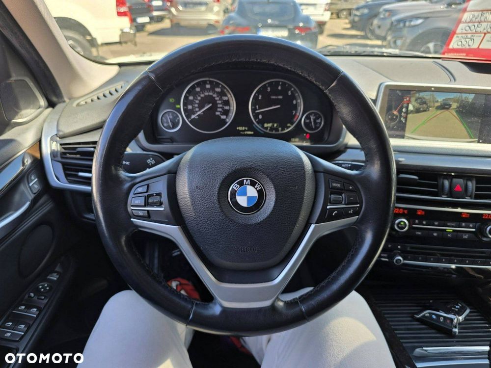 BMW X5 xDrive35i Edition Exclusive - 9