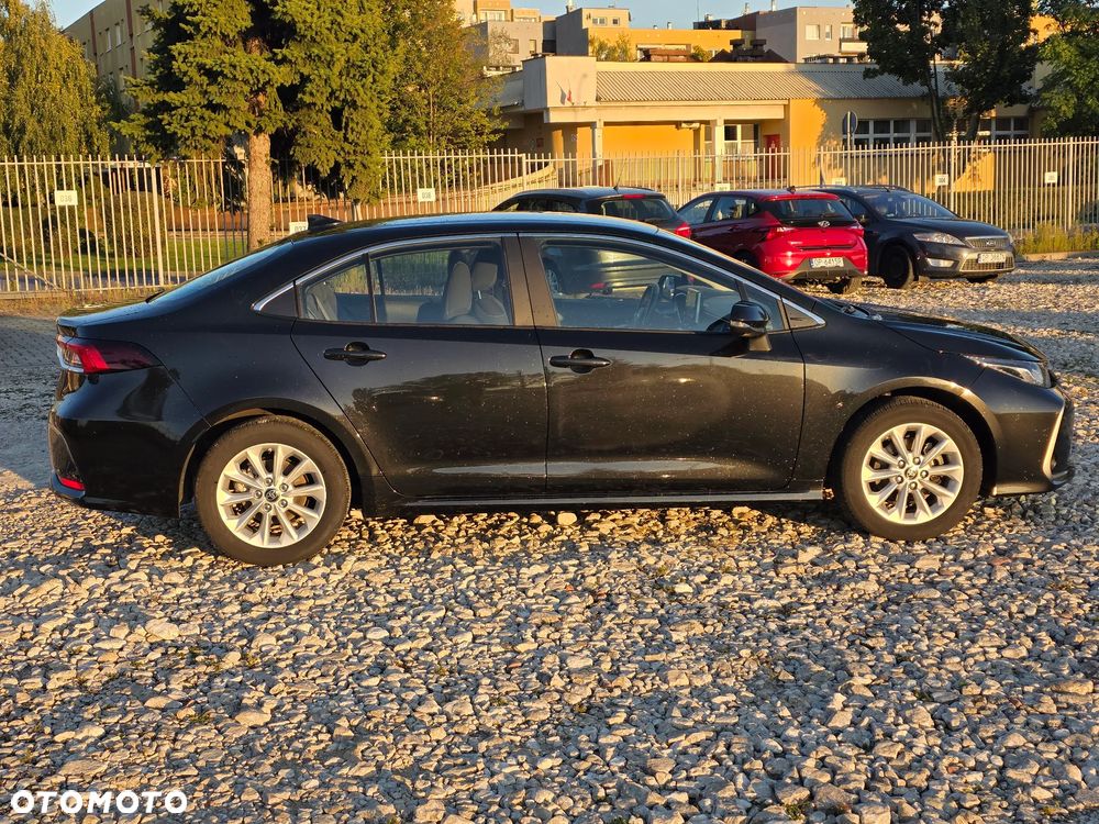 Toyota Corolla 1.8 Hybrid Comfort - 10