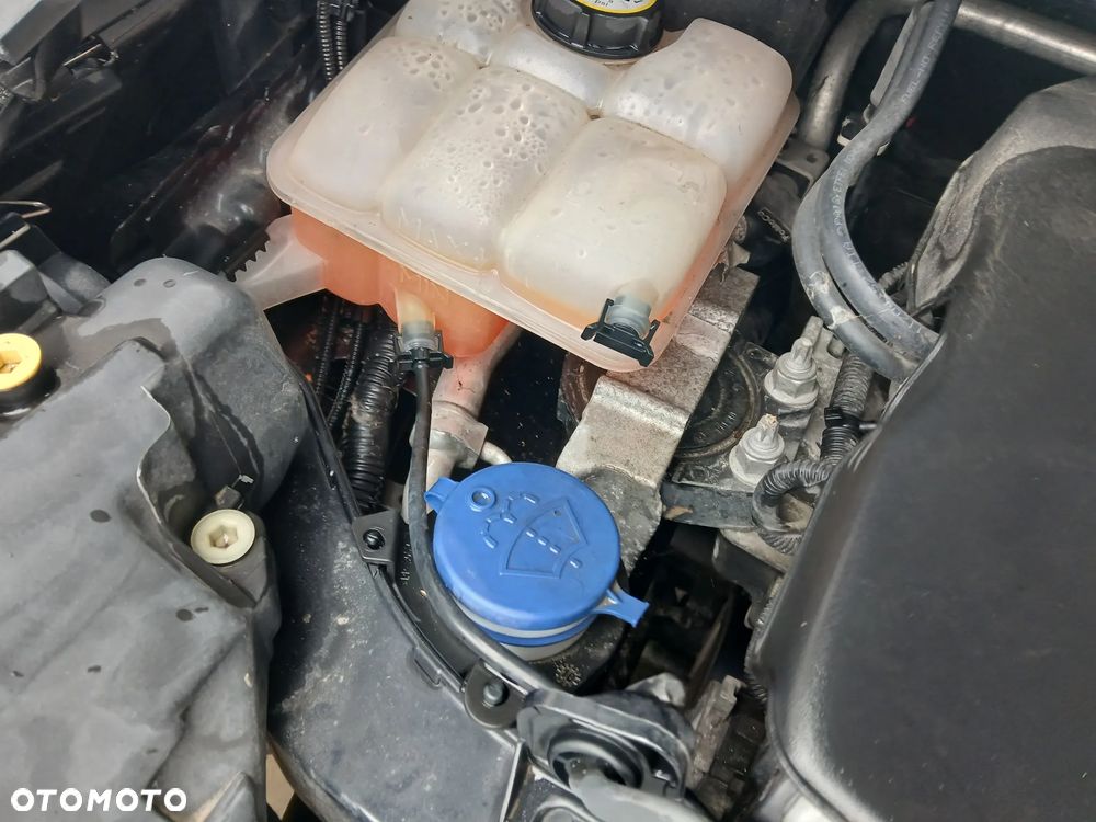 Ford C-MAX 1.6 TDCi DPF Style - 13