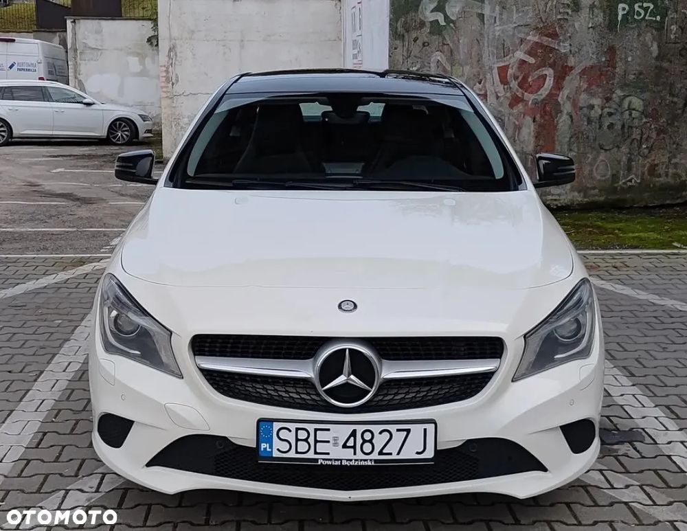 Mercedes-Benz CLA 200 Urban - 5