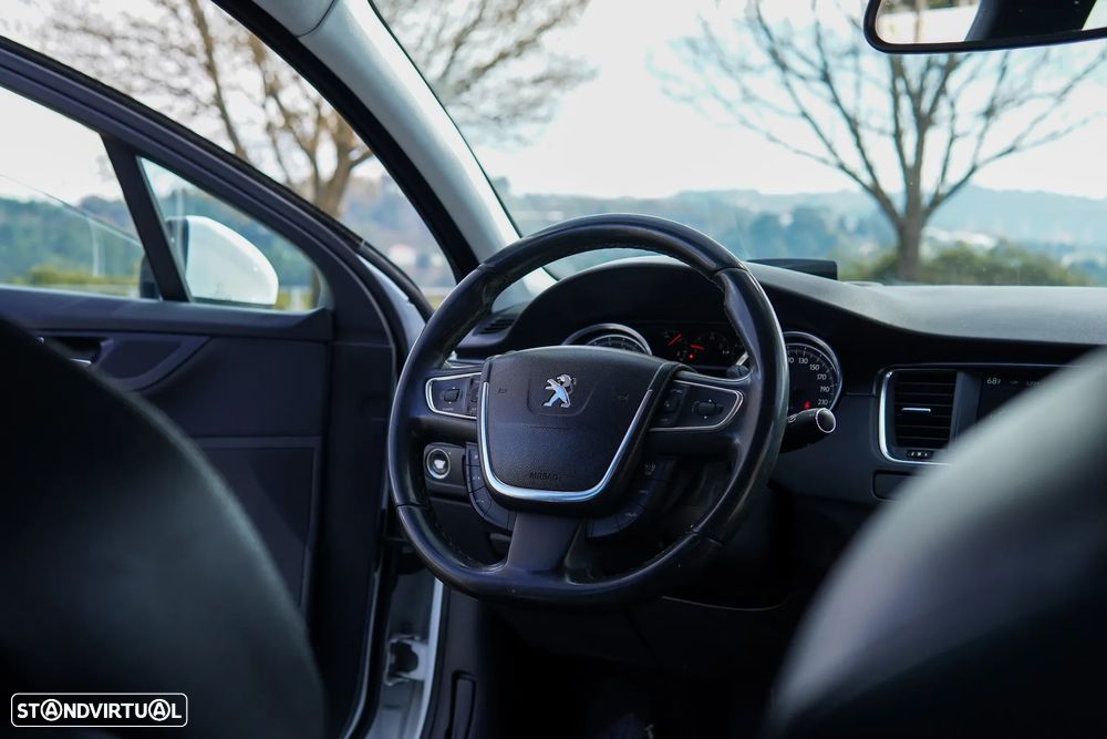 Peugeot 508 2.0 HDi Hybrid4 2-Tronic - 41