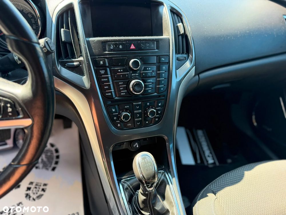 Opel Astra 2.0 CDTI Cosmo S&S - 19
