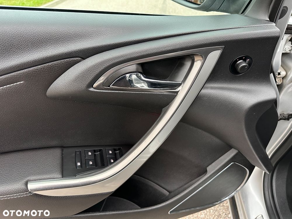 Opel Astra 1.4 Turbo Cosmo - 15