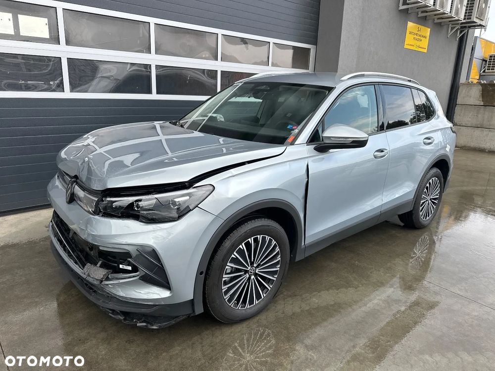 Volkswagen Tiguan - 9