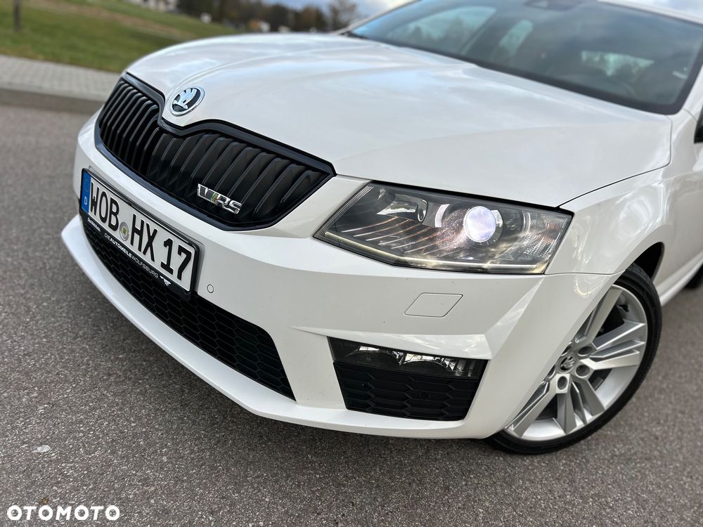 Skoda Octavia 2.0 TDI RS DSG - 2