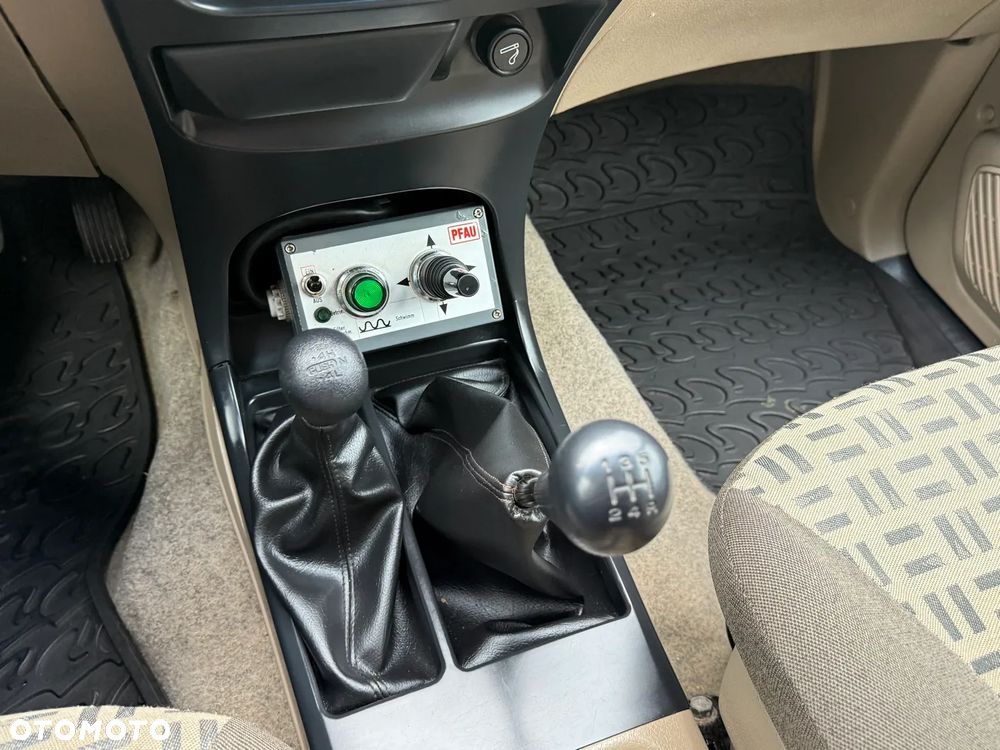 Nissan Terrano - 23
