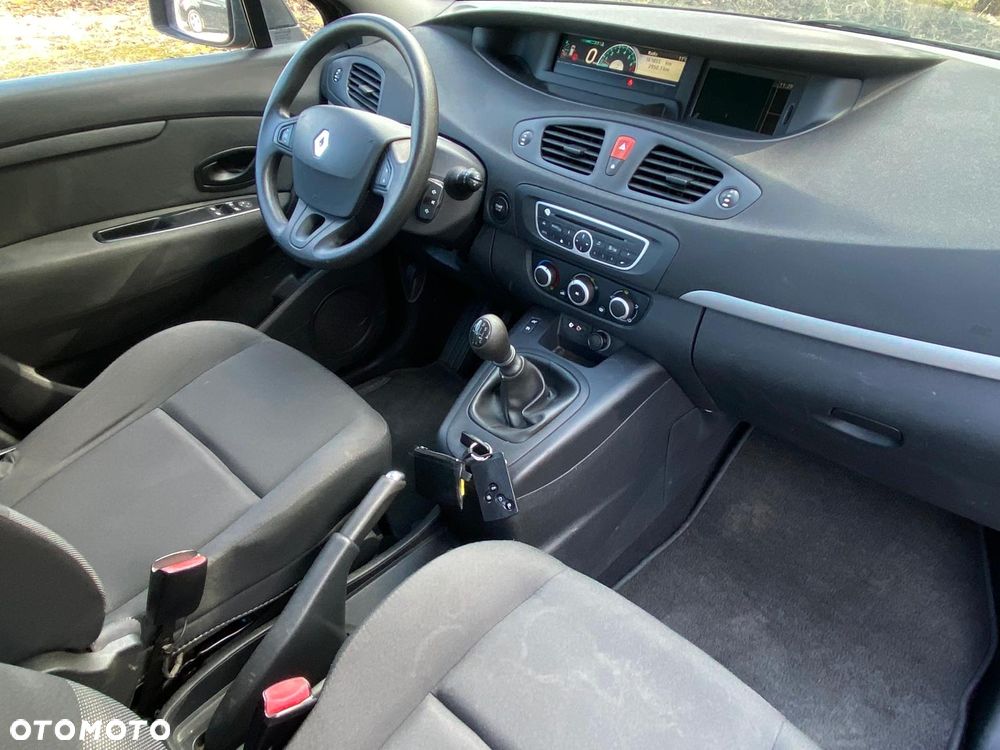 Renault Scenic - 26
