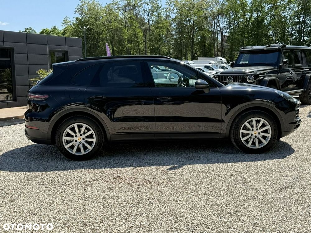 Porsche Cayenne - 2