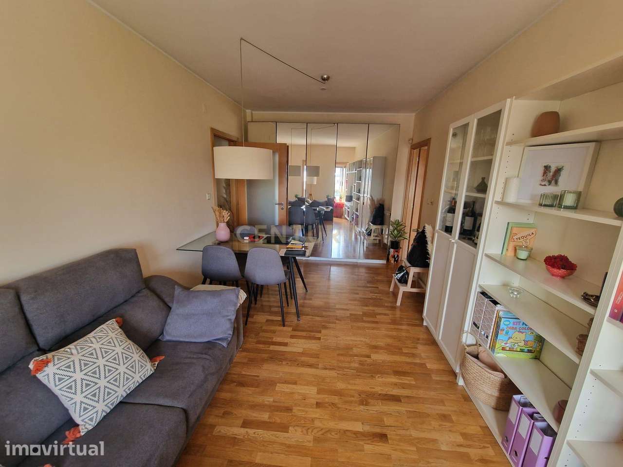 Apartamento T1 na Rua da Saudade - Porto - Totalmente equipado - Grande imagem: 4/21
