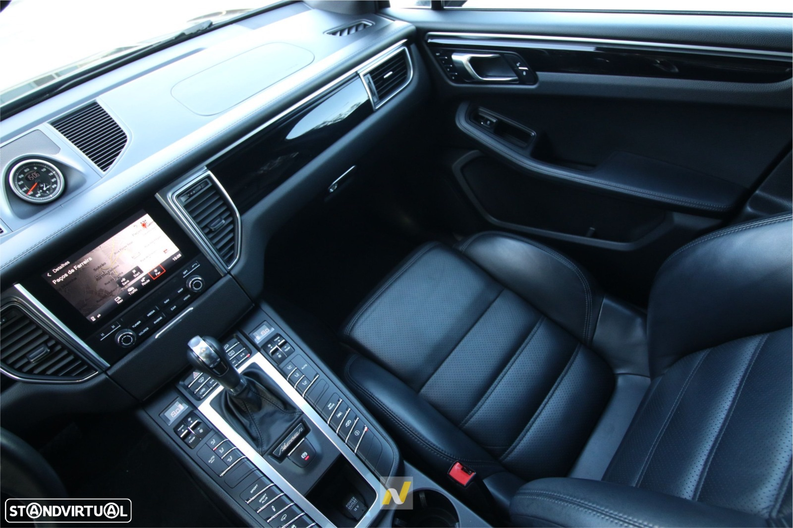 Porsche Macan S - 30