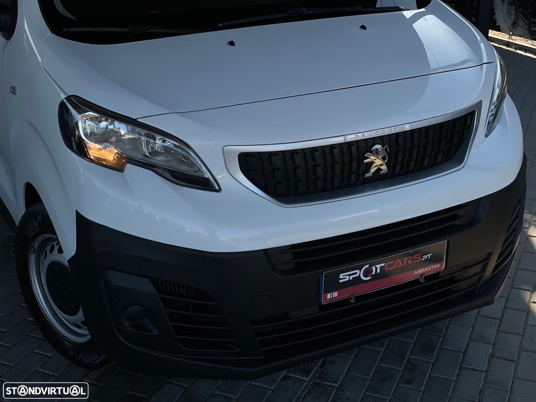 Peugeot Traveller 1.5 BlueHDi L3H1 Long - 2