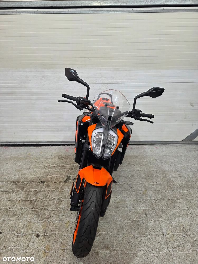 KTM Duke - 19