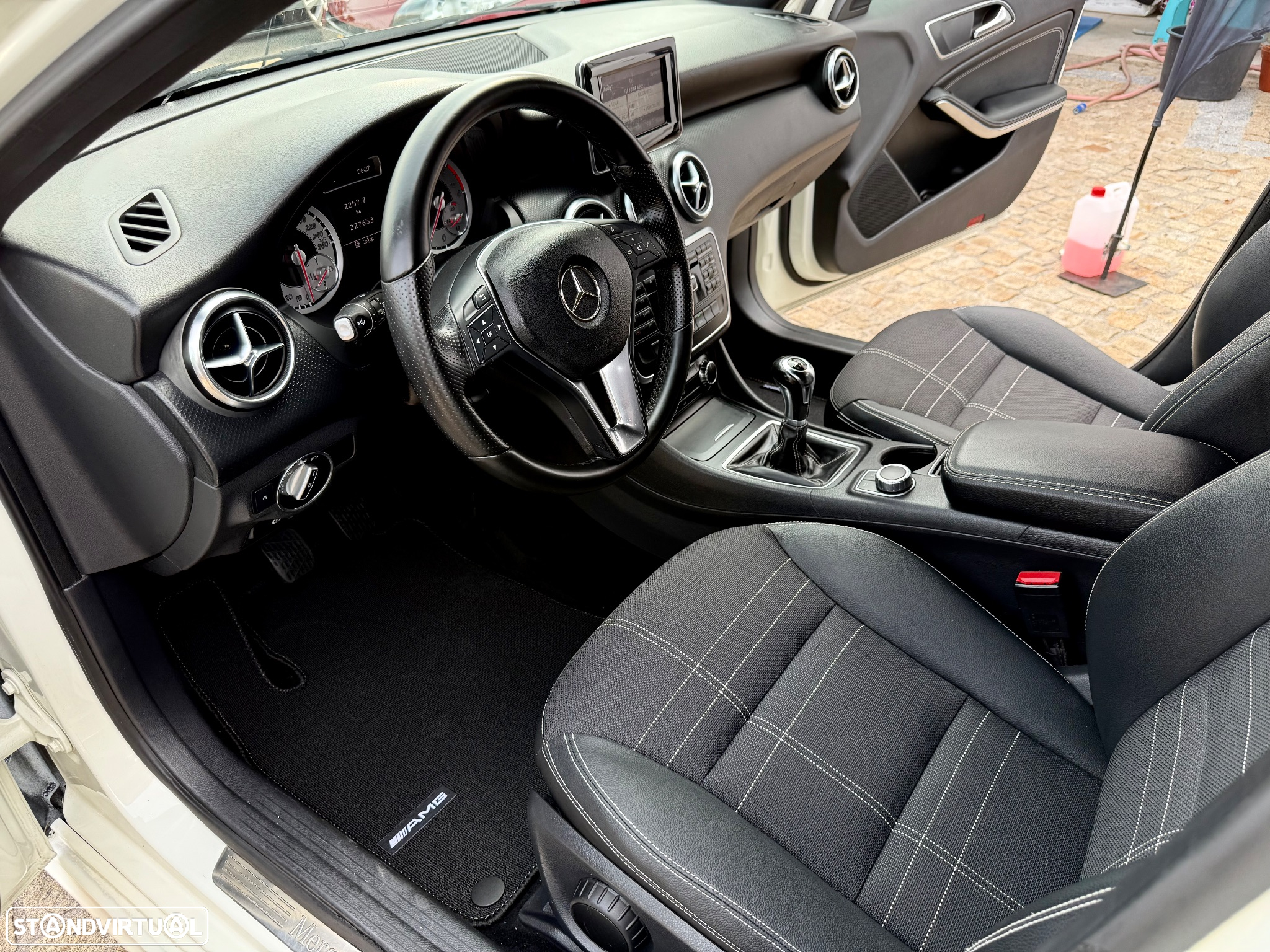 Mercedes-Benz A 180 CDI (BlueEFFICIENCY) Urban - 40
