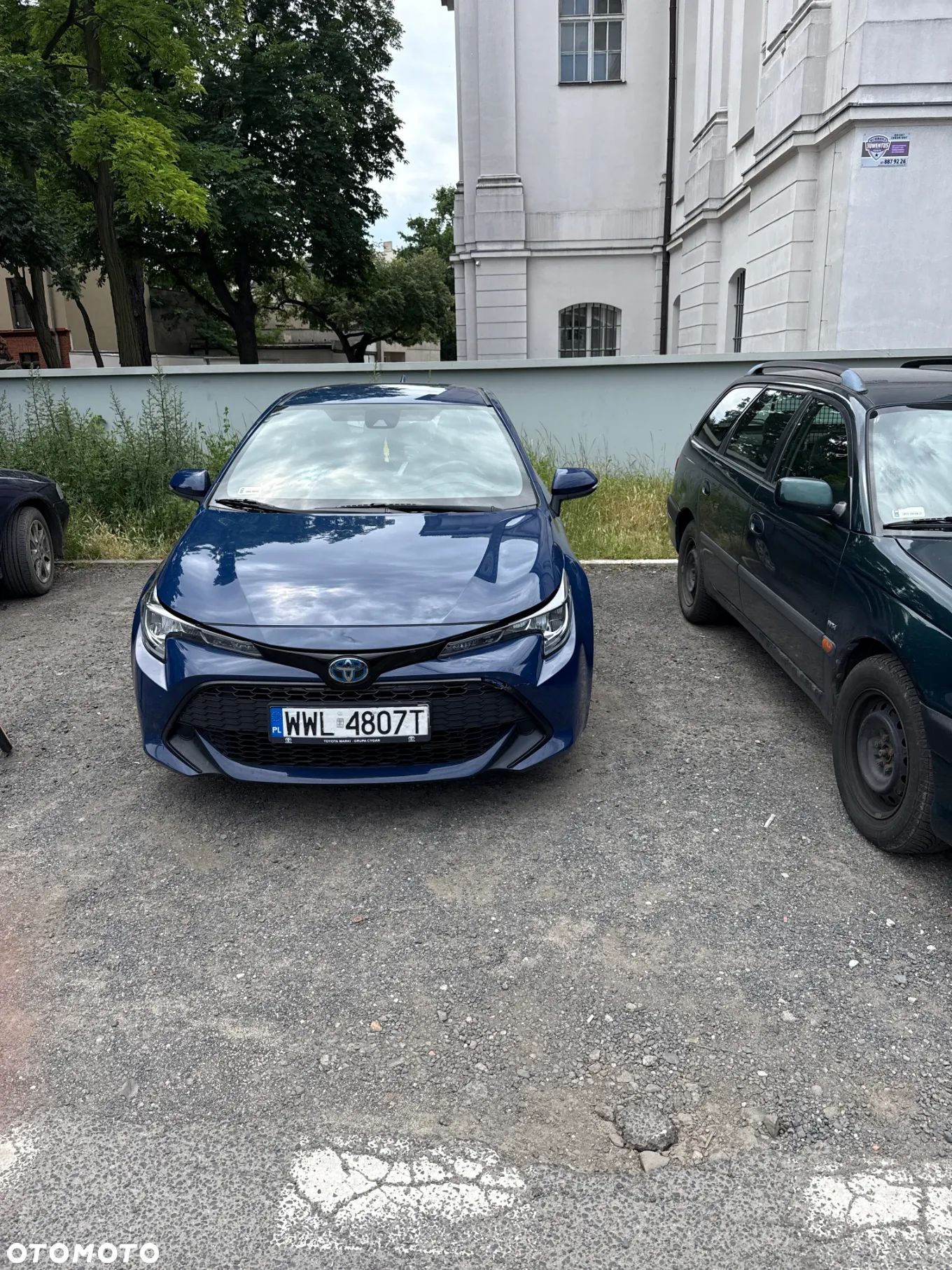 Toyota Corolla 1.8 Hybrid Active - 1