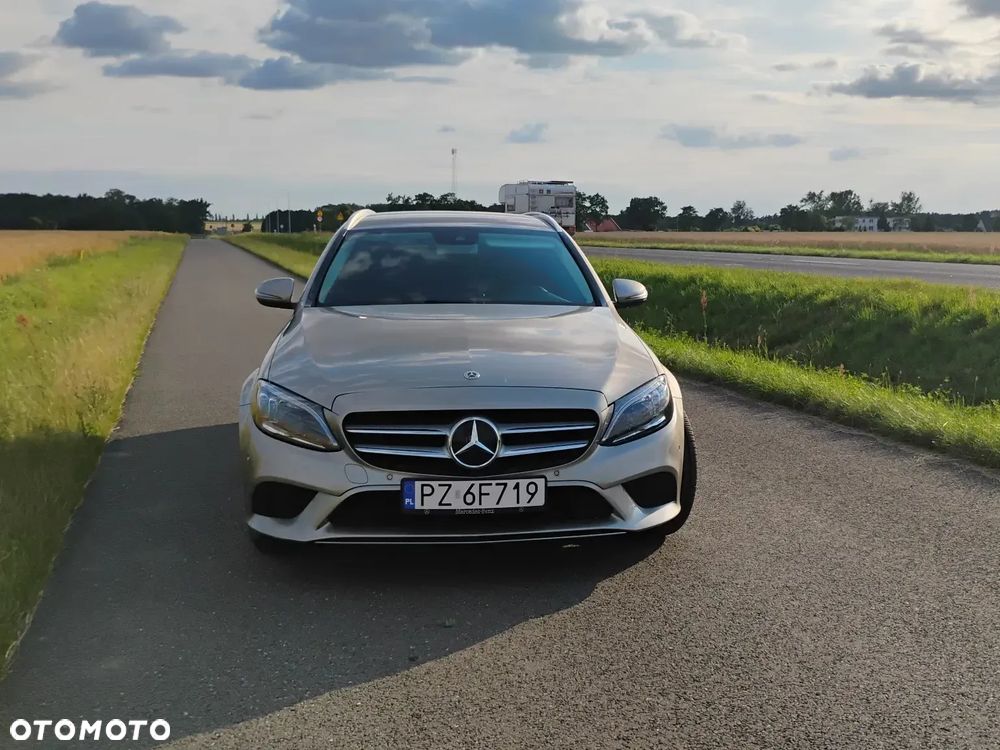 Mercedes-Benz Klasa C 220 d 4Matic 9G-TRONIC Avantgarde - 13