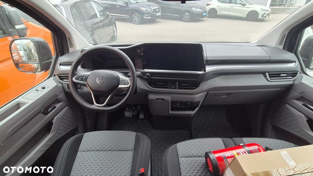 Volkswagen Caravelle - 17