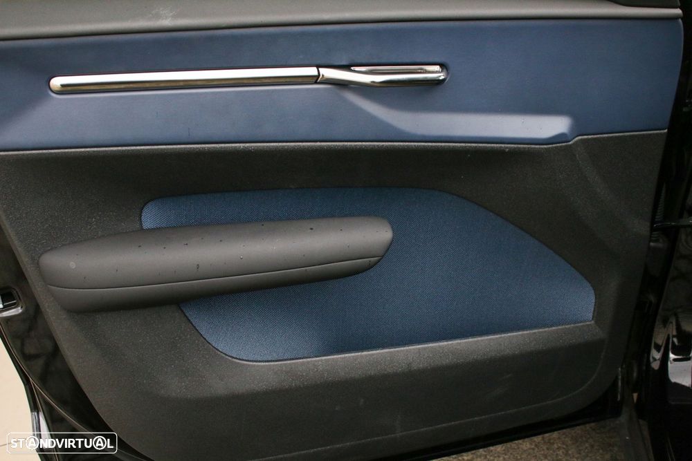 Volvo EX30 69 kWh Single Motor Extended Range Ultra - 47