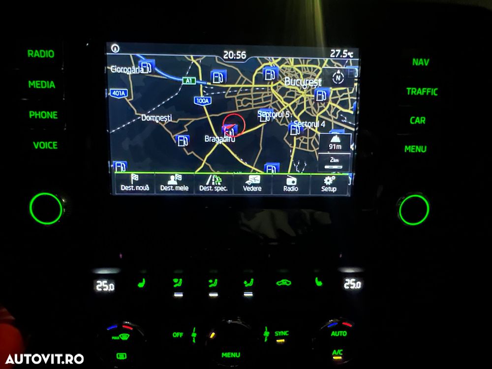Skoda Octavia Combi Diesel 2.0 TDI DSG RS - 27