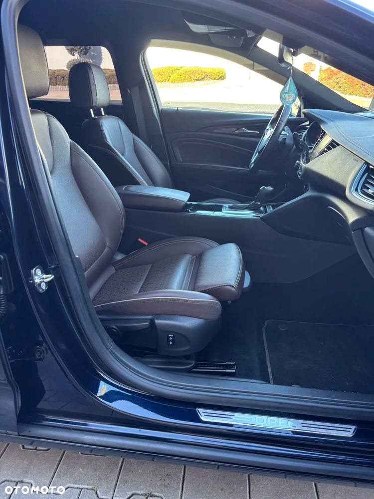 Opel Insignia Sports Tourer 2.0 Direct Inj Trb 4x4 Ultimate Exclusive - 18