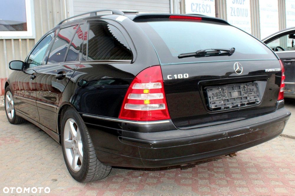 Mercedes C-Klasa W203 Lift 2004 1.8i Kombi (MASKA, ZDERZAK, LAMPA, BŁOTNIK, DRZWI, SZYBA, FOTEL) - 4