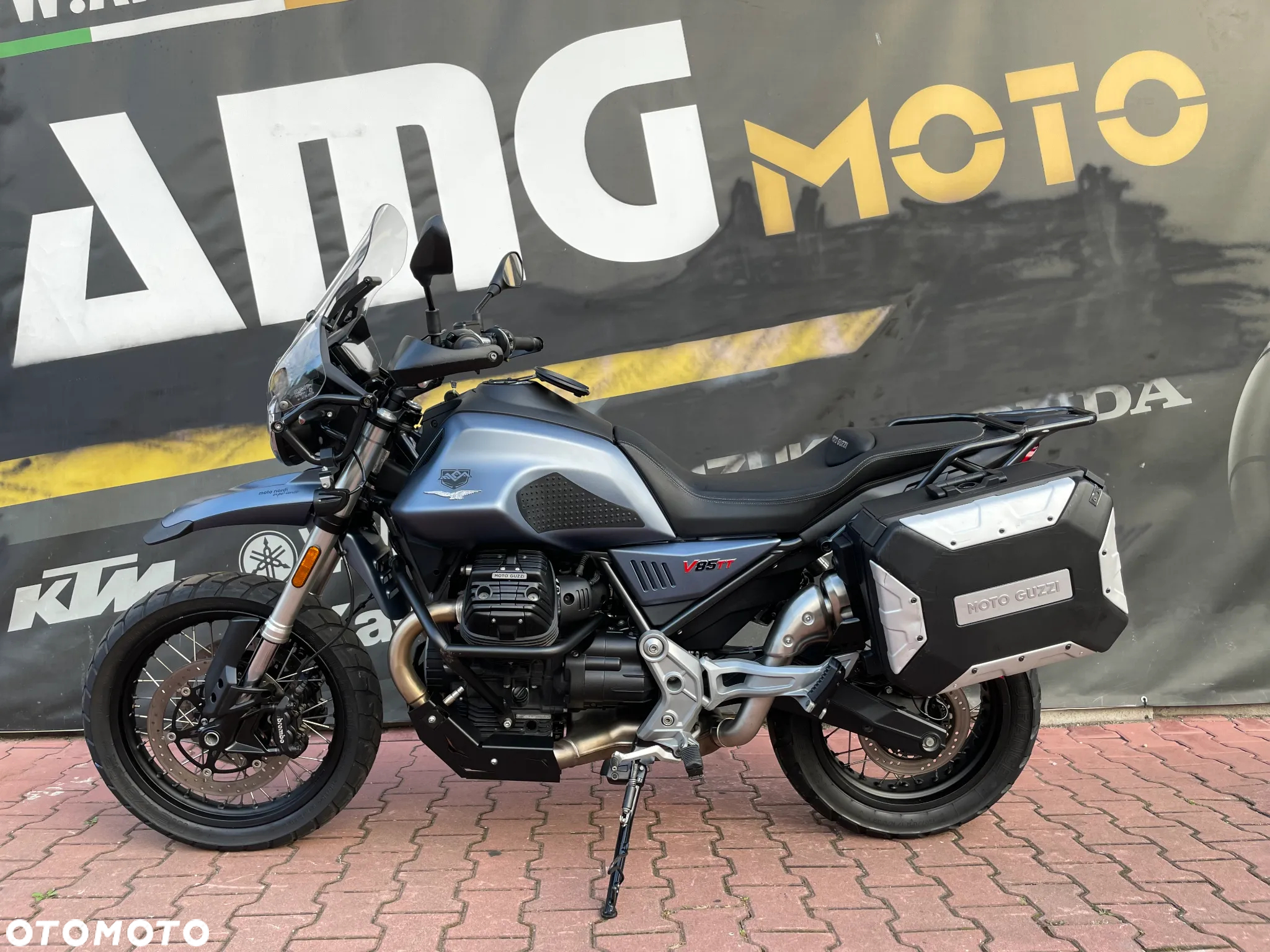 Moto Guzzi V85 - 3