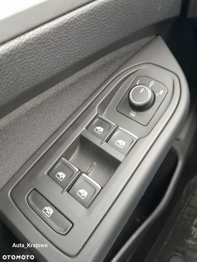 Volkswagen Golf ver-2-0-tdi-life - 28