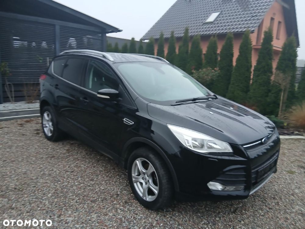 Ford Kuga 1.5 EcoBoost 2x4 Titanium - 1