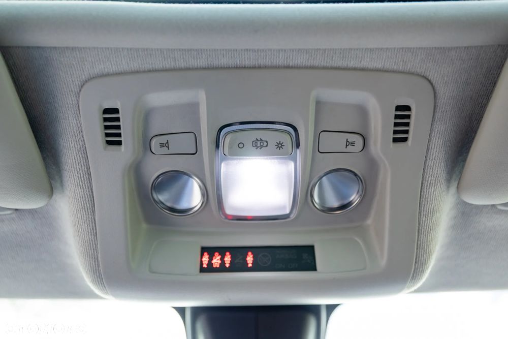 Citroën C3 Pure Tech (VTi) 82 Exclusive - 33