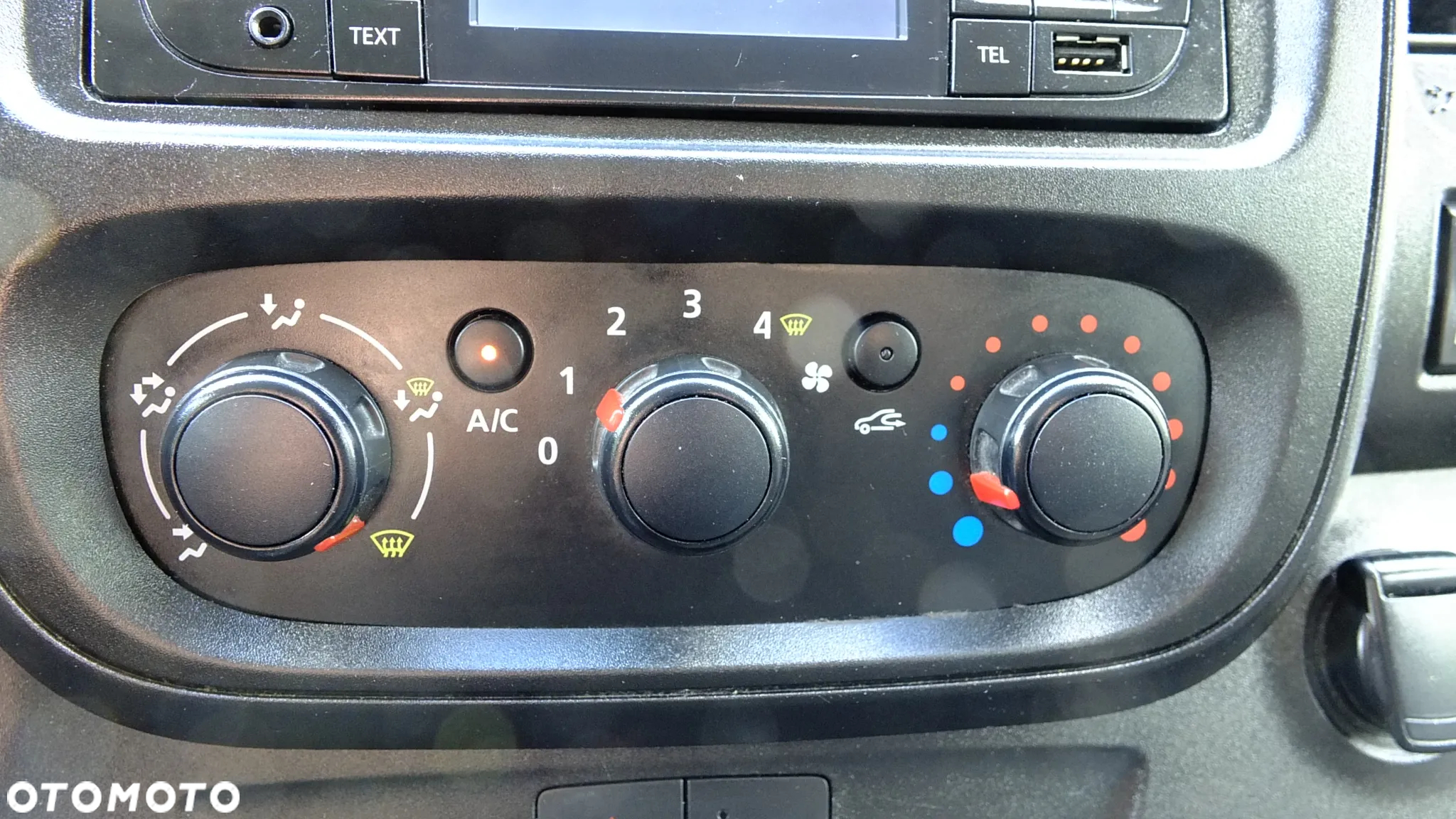 Renault Trafic - 22