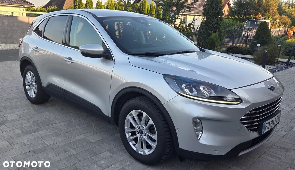 Ford Kuga - 1
