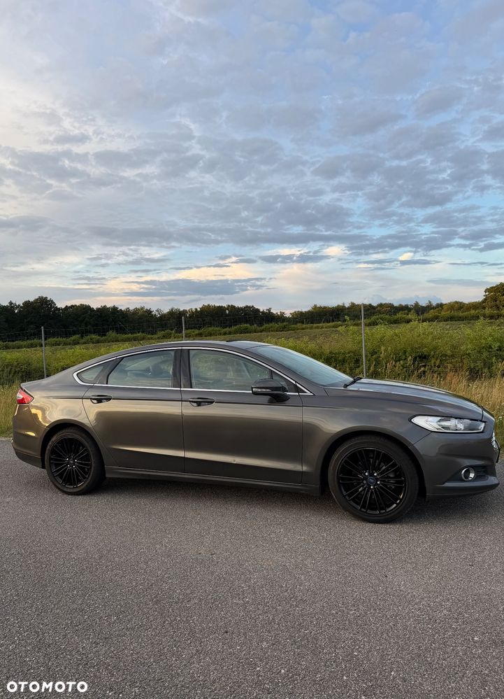 Ford Fusion - 8