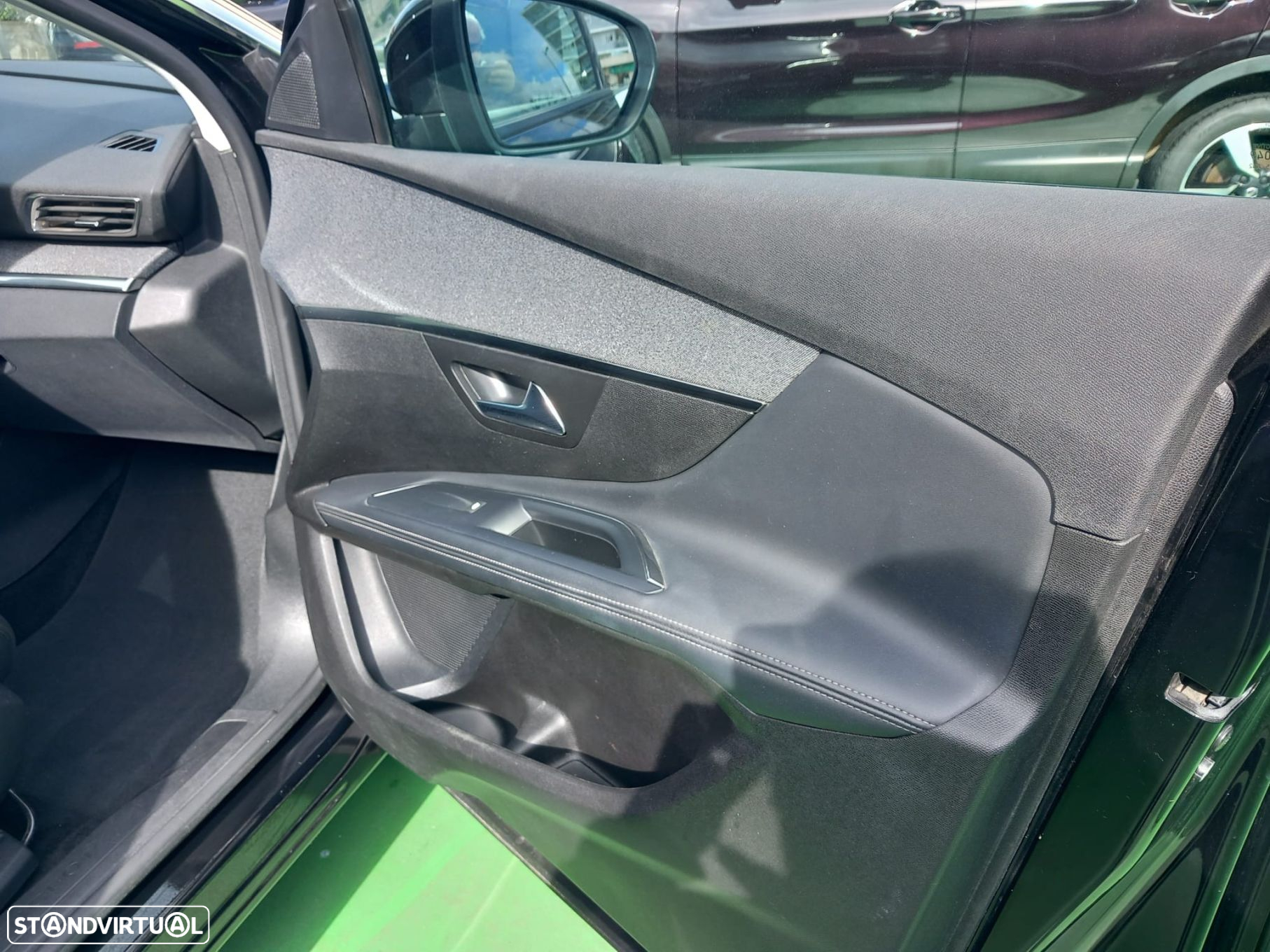 Peugeot 5008 1.5 BlueHDi Allure Pack EAT8 - 10