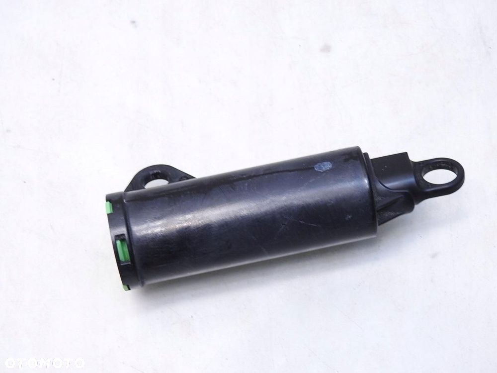SIŁOWNIK SCHOWKA FORD FOCUS MK2 LIFT - 3
