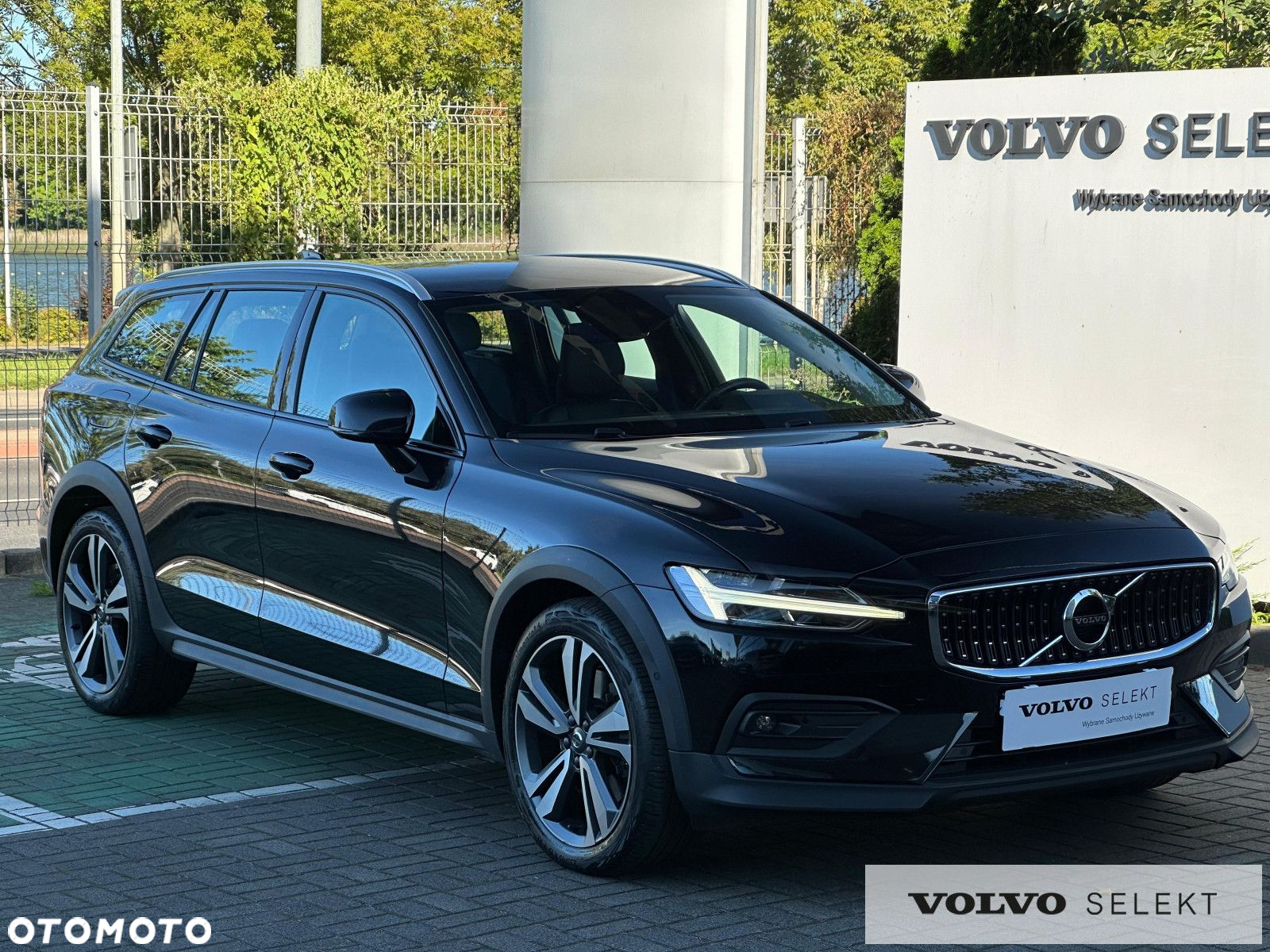 Volvo V60 Cross Country - 7